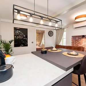 Dc Ii Downtown Apartment Rovinj